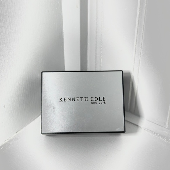 Kenneth Cole Cuff Links - Picture 4 of 4